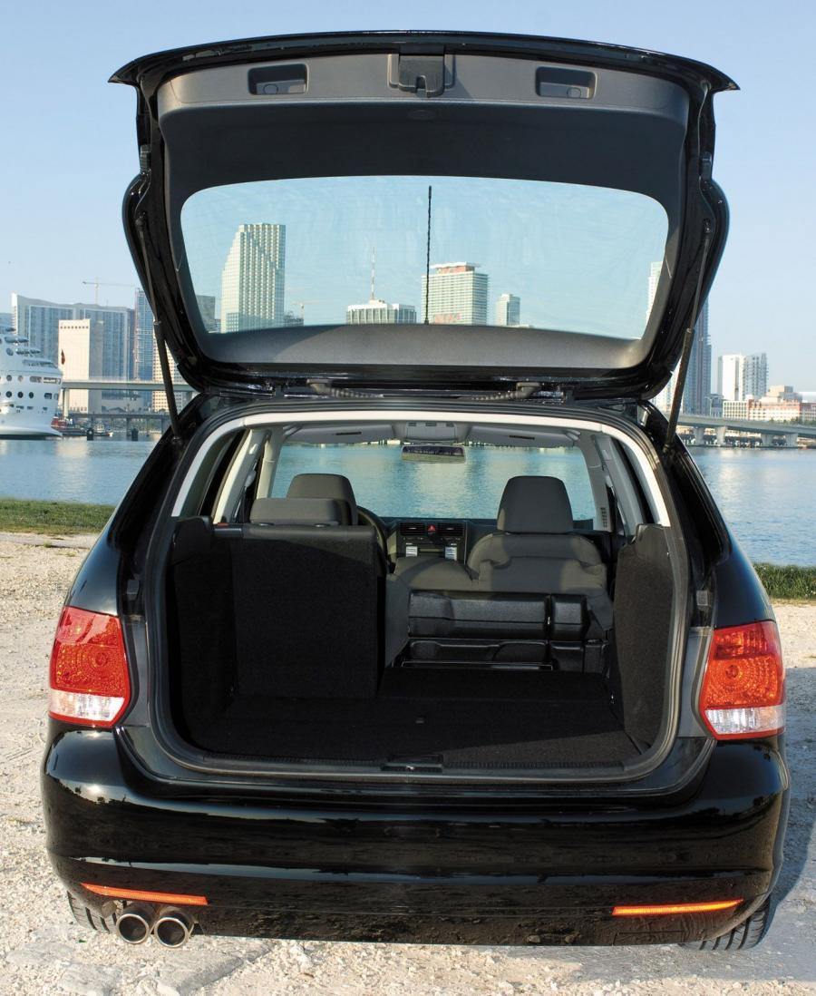 Volkswagen Jetta Sportwagen 2009 года  (фото 2 из 8)